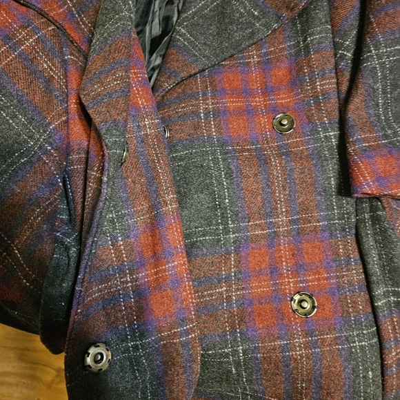 Burgundy Red Dark Gray Plaid Cape Jacket - Picture 2 of 7